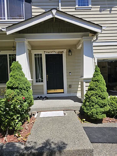 8606 230th Way NE Photo 1