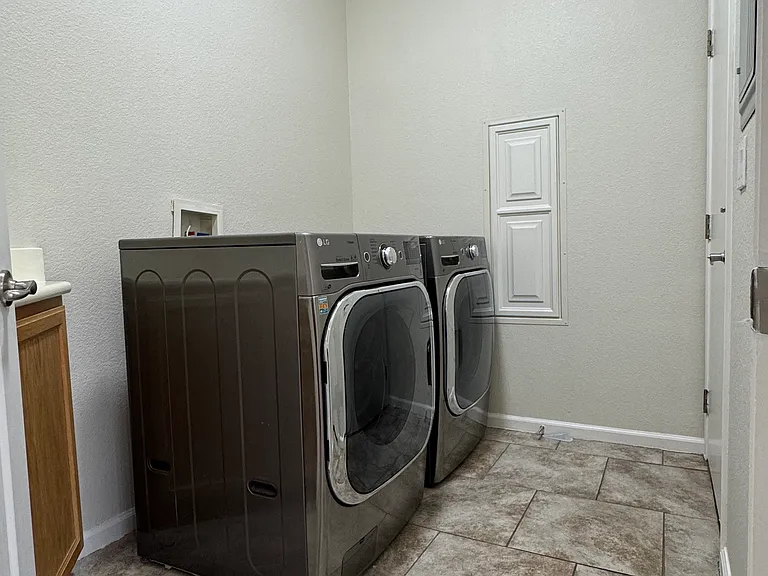 4181 Cherry Blossom Ln — Photo 12