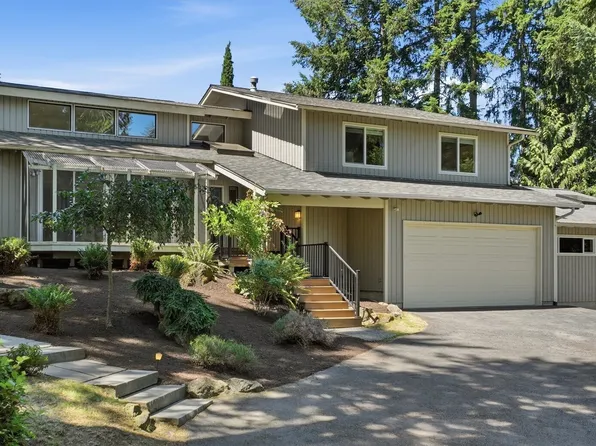 2209 W Lake Sammamish Parkway NE, Redmond, WA 98052