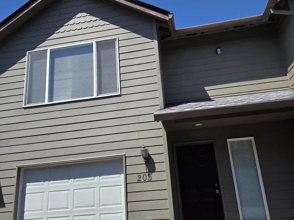 (undisclosed Address), Molalla, OR 97038