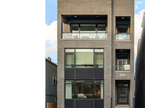 2441 N Clybourn Ave #3, Chicago, IL 60614