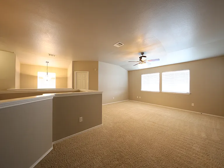 2203 Ryan Dr — Photo 17