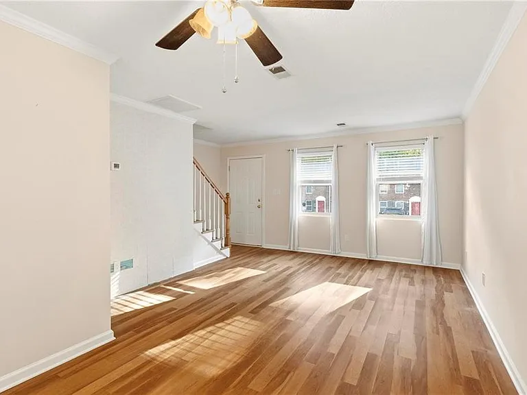 245 Winding River Dr #E — Photo 5