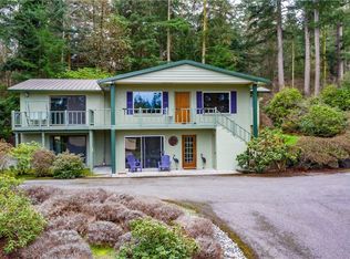 879 Race Rd, Coupeville, WA 98239