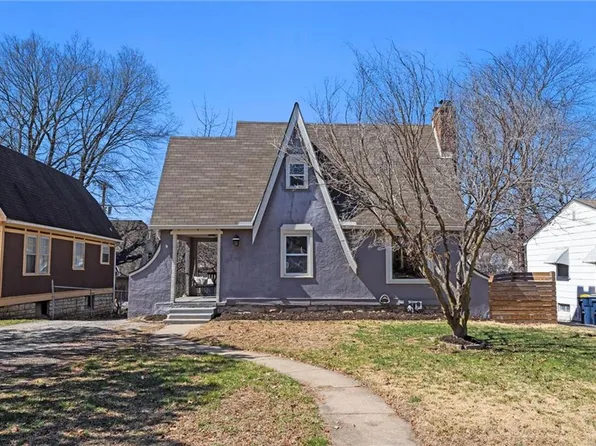 7330 Forest Ave, Kansas City, MO 64131