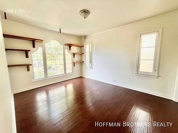 2nd image of 322 N Burlington Ave #A