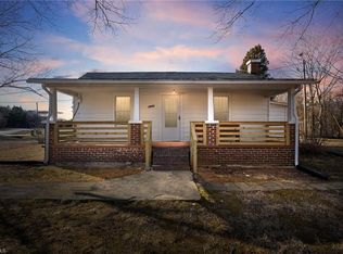 1030 Pole Bridge Rd, Pine Hall, NC 27042