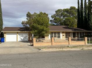 8941 Parkland Dr, El Paso, TX 79925