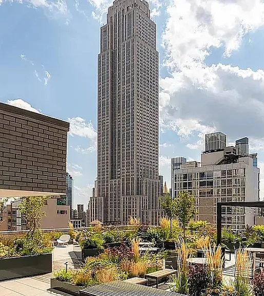 70 W 37th St #2404 — Photo 9