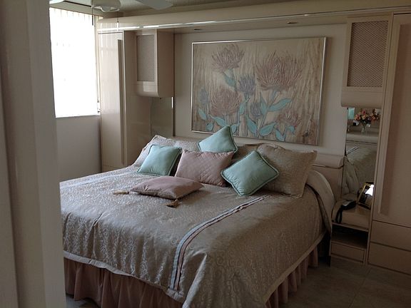 2nd image of 9623 S Hollybrook Lake Dr APT 105