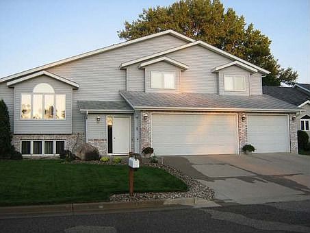 2nd image of 3017 E Harbor Rd SE