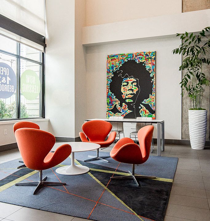 Seattle Apartments - Icon Apartments - Building Entryway