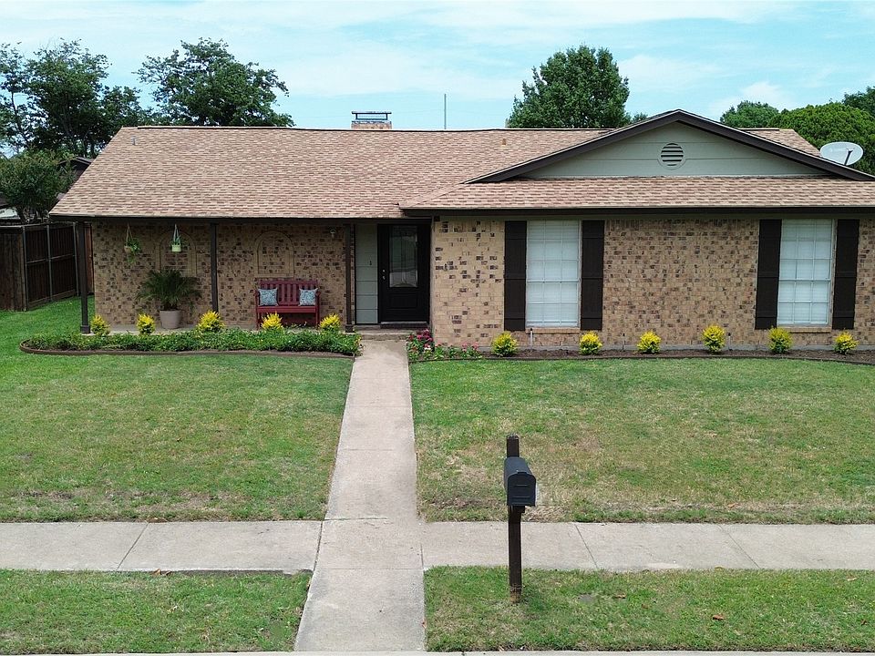 1st image of 2137 Village Green Dr
