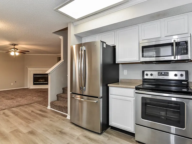 10867 Delphi Dr — Photo 6