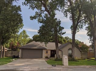 117 King Arthur Dr, Weatherford, TX 76086