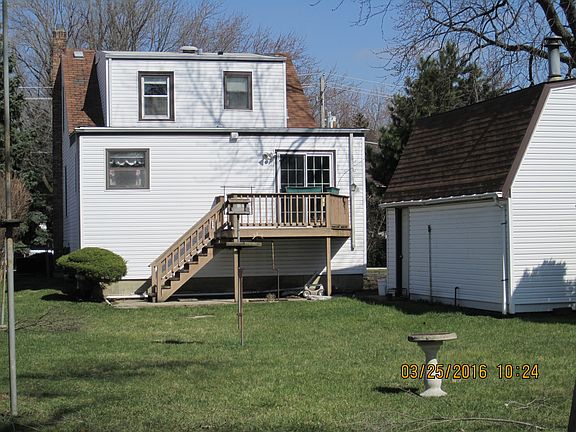 2nd image of 10221 Dickens Ave