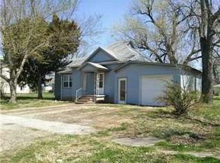 221 South Pne, Howard, KS 67349