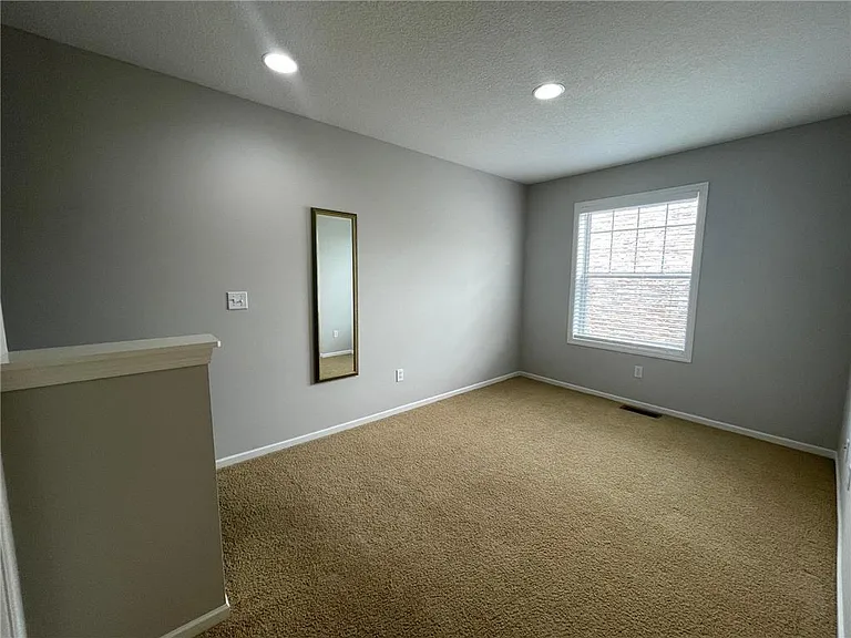 11331 Stratton Ave — Photo 15