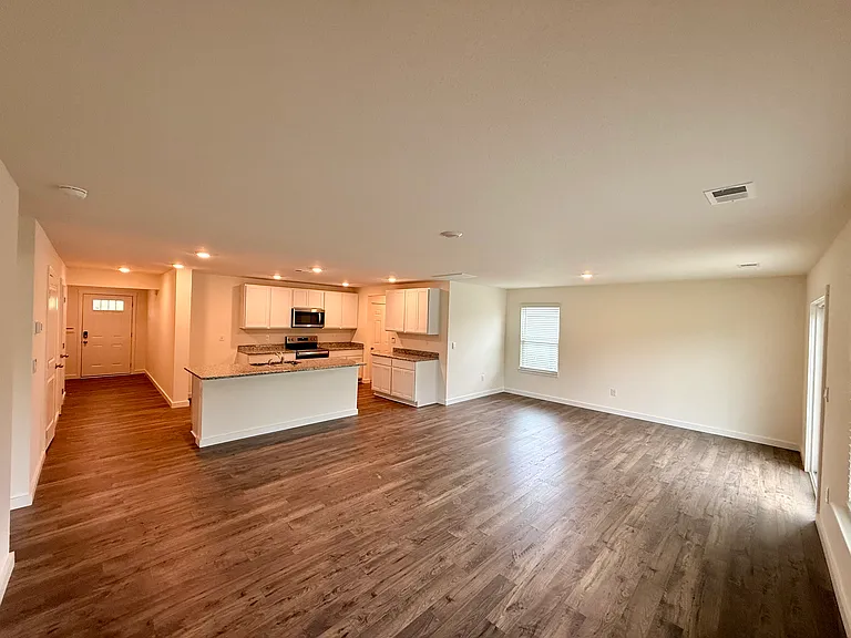 6837 Beeler Rd — Photo 5