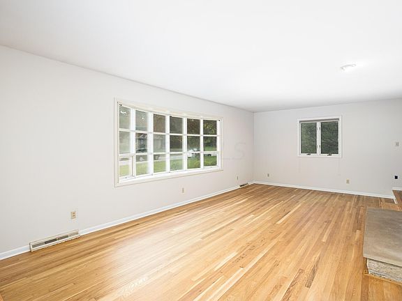 4th image of 3810 Patricia Dr
