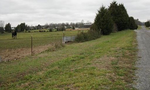 4th image of Country Ln