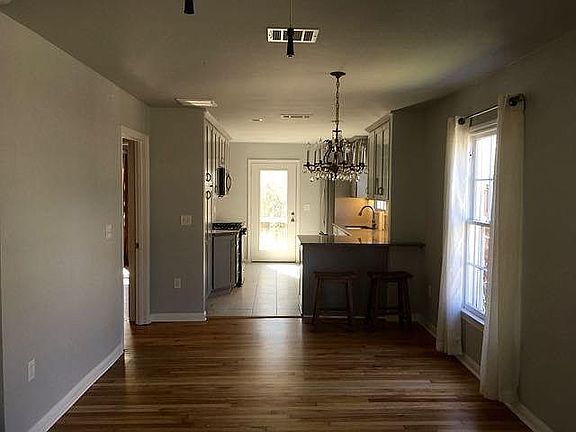 4th image of 1003 W Johanna St