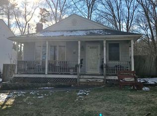 4 Cheemaun Trl, Ridge, NY 11961