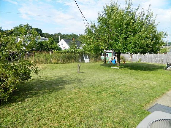 3rd image of 9110 Memphis Villas Blvd