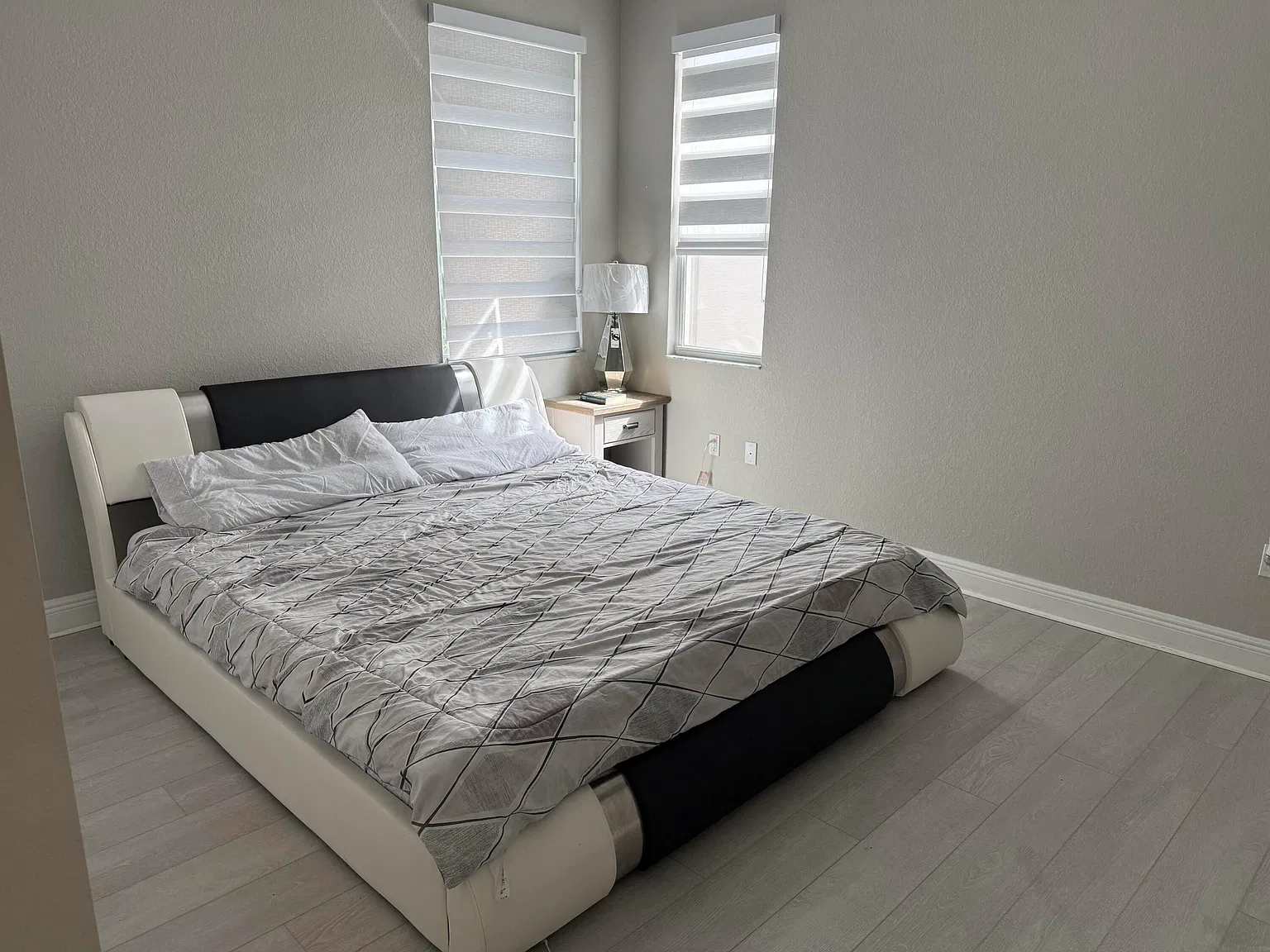6 bed, 4.0 bath, 3628 sqft, $3,500 — Photo 4