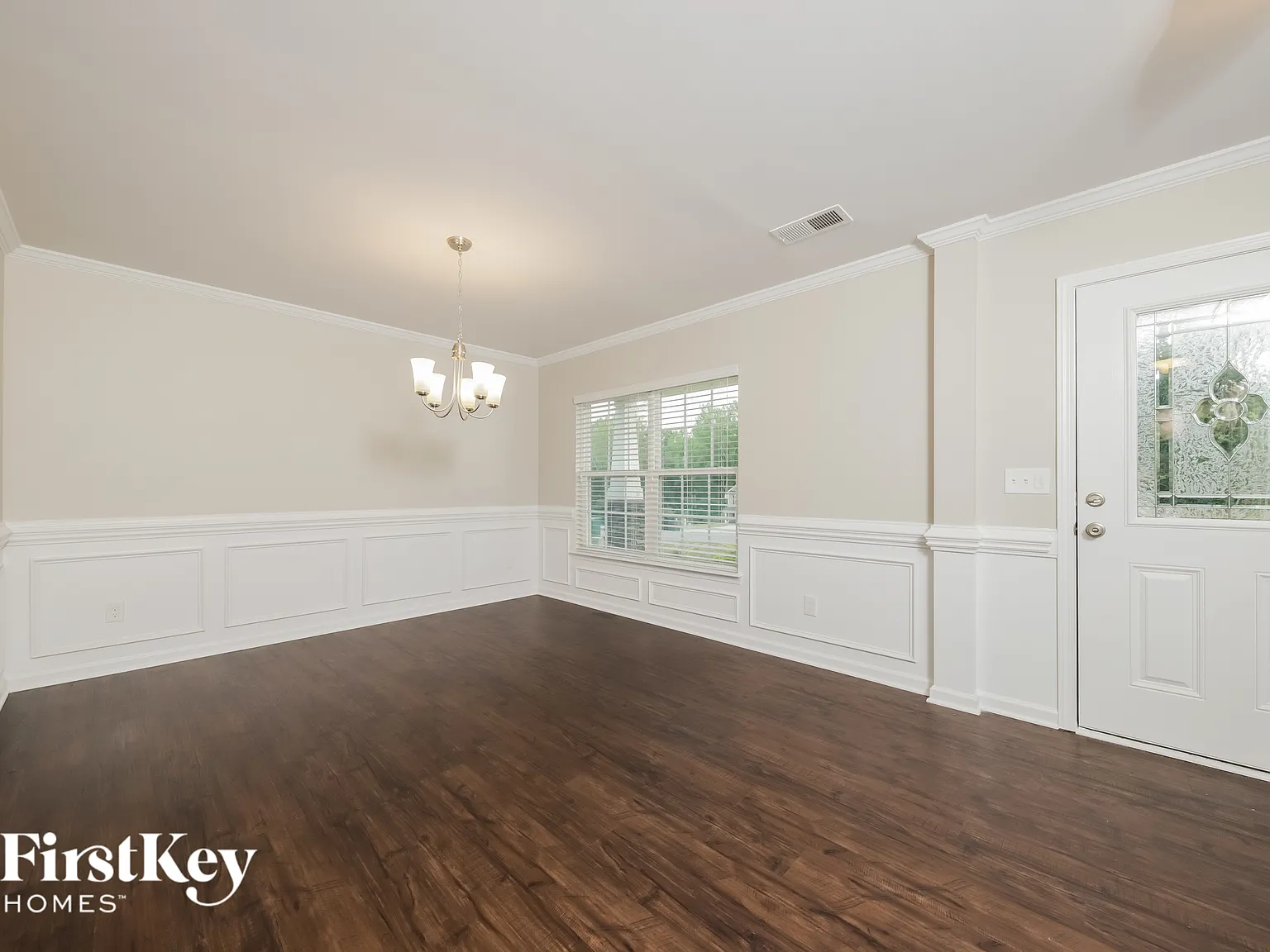 5 bed, 3.0 bath, 2546 sqft, $2,540 — Photo 4
