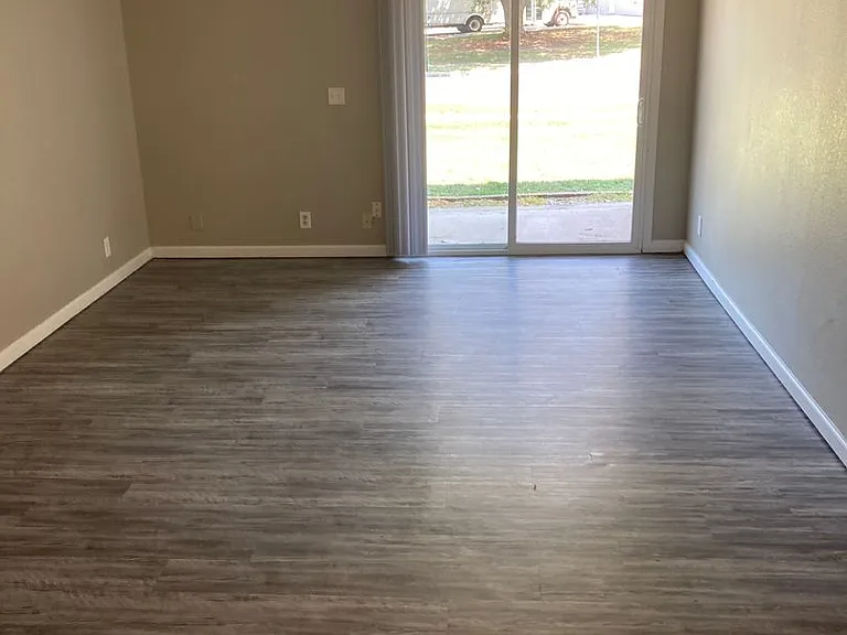 6517 N Lexington Dr — Photo 4