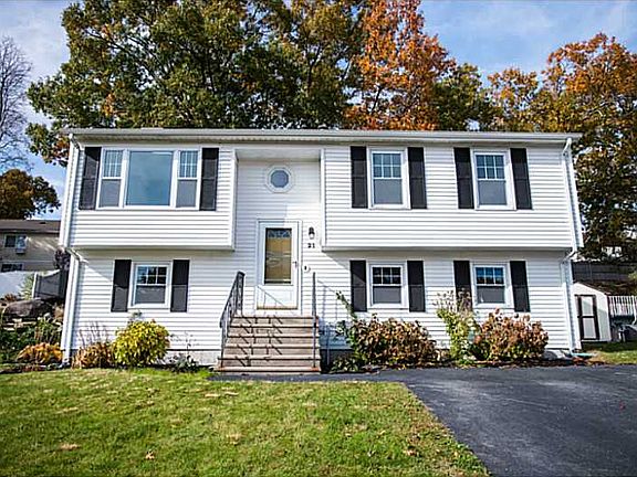 3rd image of 21 Lawnacre Dr