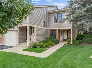 1215 Gulfstream Pkwy, Libertyville, IL