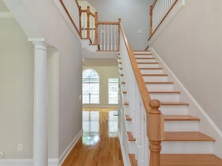 224 High Ridge Ct — Photo 6