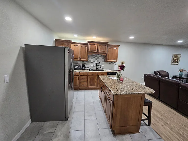 13819 Fillmore St — Photo 5