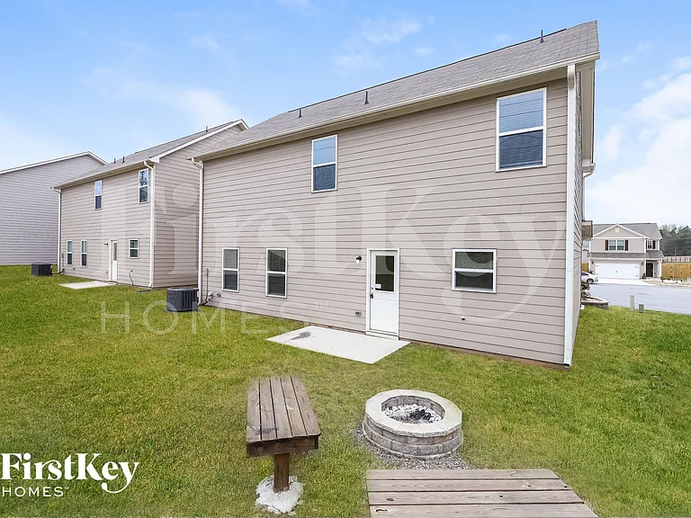 1006 Independence Ave — Photo 14