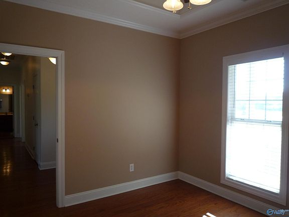 4th image of 16656 Bellewood Dr