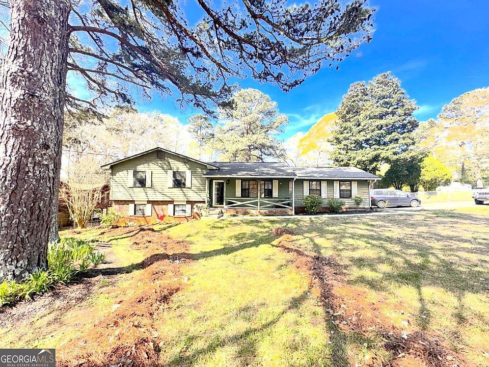 1st image of 3533 Charlotte Dr