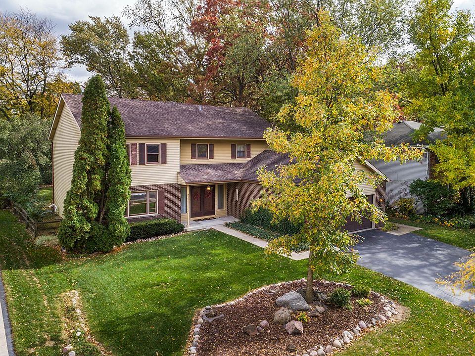1st image of 8405 Autumn Dr