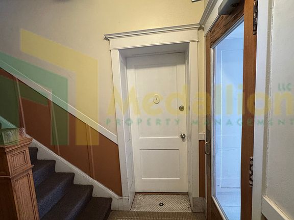 4th image of 6106 S Ingleside Ave #1