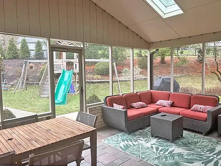 120 Marlboro Dr — Photo 16