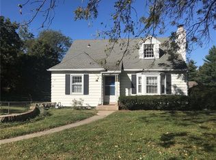 2751 Lovers Ln, Saint Joseph, MO 64506