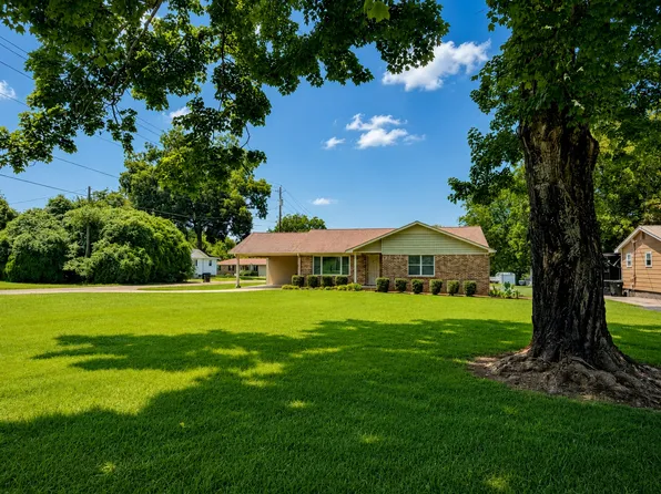 5569 Winchester Rd, New Market, AL 35761