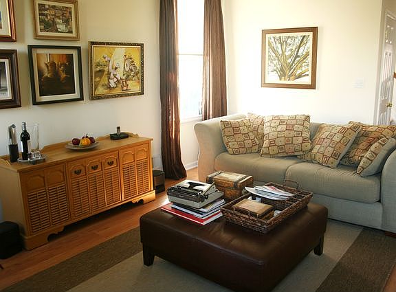 4th image of 100 Cambridge Dr #100