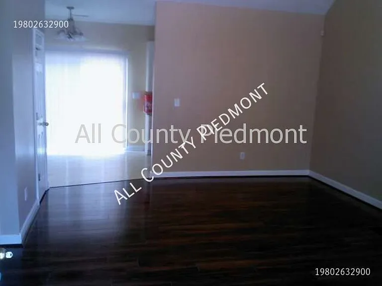 9819 Forest Run Ln — Photo 3