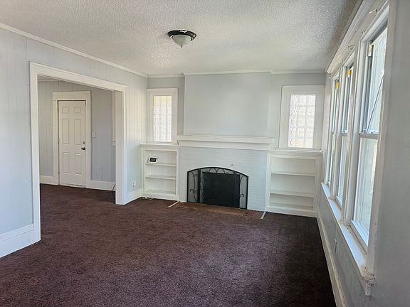3rd image of 9043 Mandel St #2