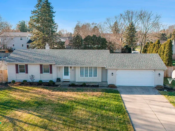 7745 Gatehead Dr, Jenison, MI 49428