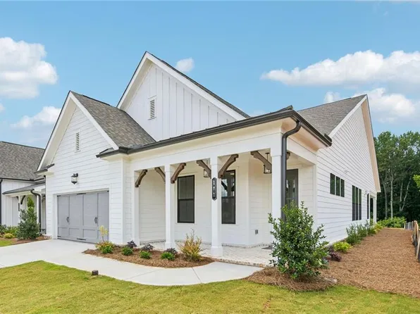 103 High Point Dr, Hoschton, GA 30548