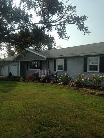 1st image of 16578 Newmansville Ave