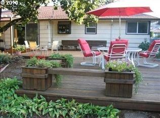 16111 SE Taggart St, Portland, OR 97236